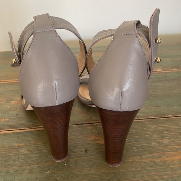 J. Crew Lanie Taupe Leather Heels Size 8.5 - Picture 2 of 9